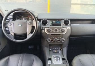 Подержанный автомобиль Land Rover Discovery 2013 года (13 фото)