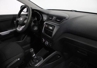 Подержанный автомобиль Kia Rio Hatchback 2012 года (5 фото)