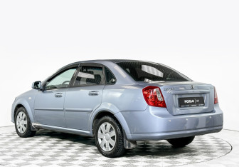 Подержанный автомобиль Ravon Gentra 2015 года (7 фото)