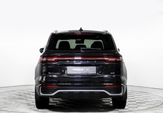 Подержанный автомобиль Geely Monjaro 2023 года (6 фото)