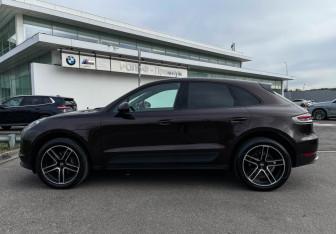 Подержанный автомобиль Porsche Macan 2021 года (8 фото)