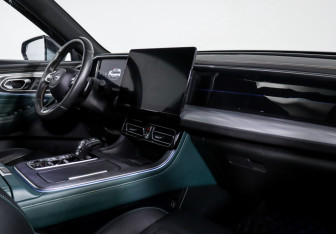 Подержанный автомобиль GAC GS8 2023 года (9 фото)