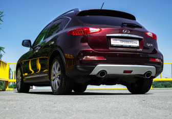 Подержанный автомобиль Infiniti QX50 2016 года (6 фото)