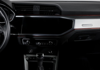 Подержанный автомобиль Audi Q3 2021 года (5 фото)