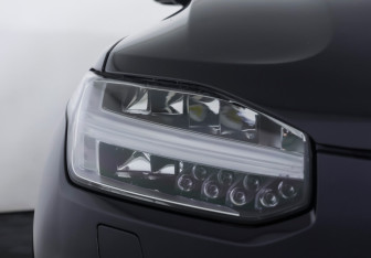 Подержанный автомобиль Volvo XC90 2015 года (20 фото)