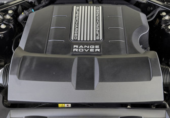 Подержанный автомобиль Land Rover Range Rover Sport 2014 года (9 фото)
