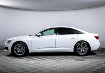 Подержанный автомобиль Audi A6 Sedan 2021 года (8 фото)