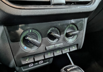 Подержанный автомобиль Skoda Rapid Liftback 2021 года (21 фото)