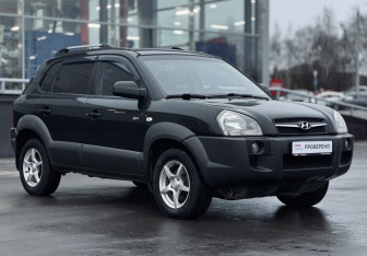 Подержанный автомобиль Hyundai Tucson 2008 года (3 фото)