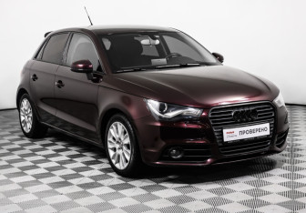 Подержанный автомобиль Audi A1 2012 года (3 фото)