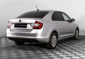 Подержанный автомобиль Skoda Rapid Liftback 2019 года (3 фото)