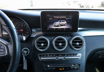 Подержанный автомобиль Mercedes-Benz GLC Coupe 2018 года (18 фото)