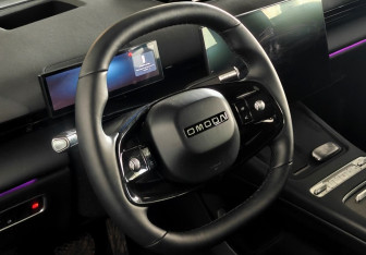 Подержанный автомобиль Omoda C7 2025 года (12 фото)