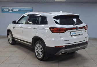 Подержанный автомобиль Changan CS75 2022 года (7 фото)