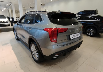 Новый Haval Jolion 2025 (2 фото)