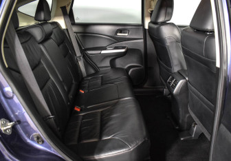 Подержанный автомобиль Honda CR-V 2014 года (8 фото)