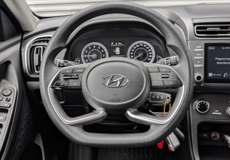 Подержанный автомобиль Hyundai Creta 2022 года (22 фото)