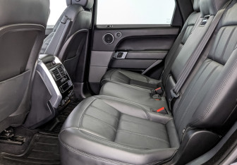 Подержанный автомобиль Land Rover Range Rover Sport 2021 года (18 фото)