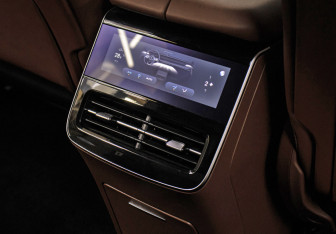 Подержанный автомобиль Voyah Free 2023 года (22 фото)