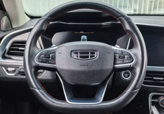 Подержанный автомобиль Geely Tugella 2021 года (17 фото)