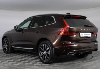 Подержанный автомобиль Volvo XC60 2019 года (7 фото)