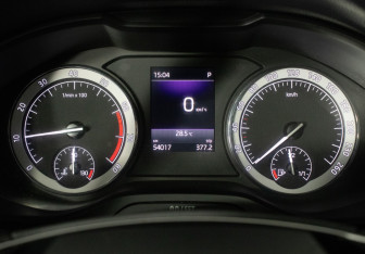 Подержанный автомобиль Skoda Karoq 2020 года (12 фото)