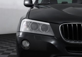 Подержанный автомобиль BMW X3 2013 года (21 фото)