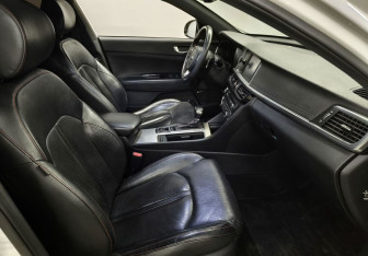 Подержанный автомобиль Kia Optima Sedan 2016 года (9 фото)
