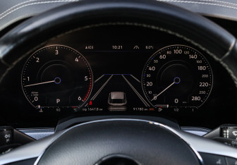 Подержанный автомобиль Volkswagen Touareg 2019 года (31 фото)