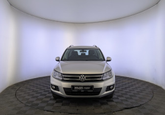 Подержанный автомобиль Volkswagen Tiguan 2012 года (2 фото)
