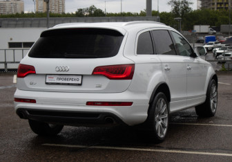 Подержанный автомобиль Audi Q7 2014 года (5 фото)