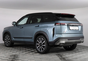 Подержанный автомобиль Jaecoo J7 2023 года (7 фото)