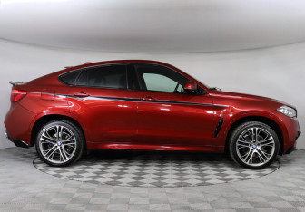 Подержанный автомобиль BMW X6 2016 года (6 фото)