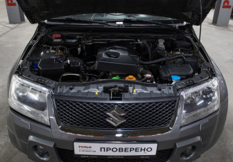 Подержанный автомобиль Suzuki Grand Vitara 2005 года (9 фото)