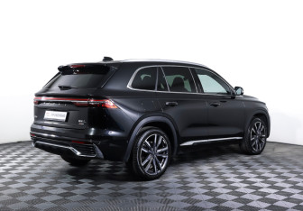 Подержанный автомобиль Geely Monjaro 2023 года (5 фото)