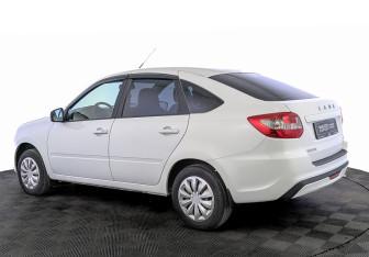 Подержанный автомобиль LADA (ВАЗ) Granta Liftback 2023 года (7 фото)