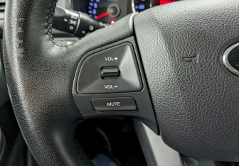 Подержанный автомобиль Kia Rio Sedan 2014 года (25 фото)