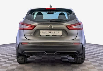 Подержанный автомобиль Nissan Qashqai 2021 года (6 фото)