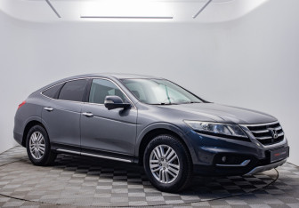 Подержанный автомобиль Honda Crosstour 2014 года (7 фото)