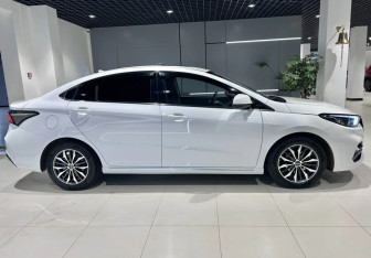 Подержанный автомобиль Omoda S5 2023 года (5 фото)