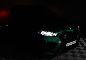 Подержанный автомобиль BMW X5 M 2025 года (22 фото)