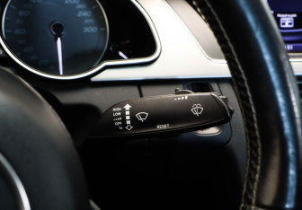 Подержанный автомобиль Audi S5 Coupe 2012 года (23 фото)