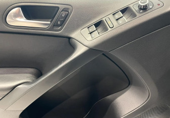 Подержанный автомобиль Volkswagen Tiguan 2010 года (18 фото)