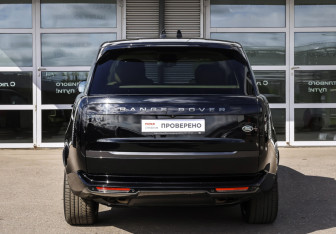 Подержанный автомобиль Land Rover Range Rover 2022 года (6 фото)