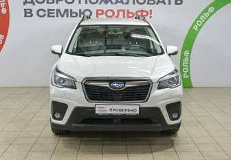 Подержанный автомобиль Subaru Forester Suv 2019 года (2 фото)