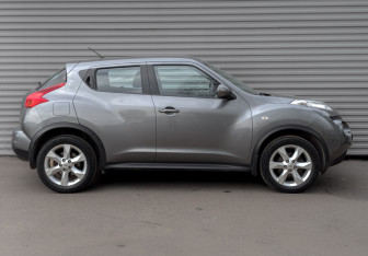 Подержанный автомобиль Nissan Juke 2012 года (4 фото)
