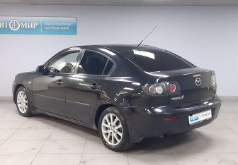 Подержанный автомобиль Mazda 3 Sedan 2008 года (7 фото)