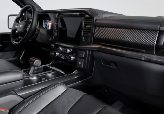 Подержанный автомобиль Ford F-150 2024 года (9 фото)