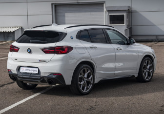 Подержанный автомобиль BMW X2 2021 года (7 фото)