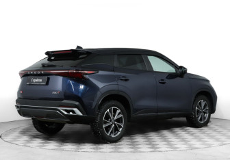 Подержанный автомобиль Omoda C5 2024 года (5 фото)